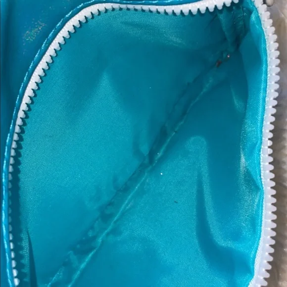 4 Ipsy bags - Picture 6 of 11